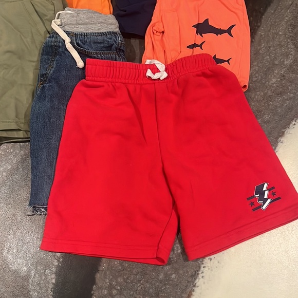 6 Boys Shorts Size 3/4T - Picture 2 of 5